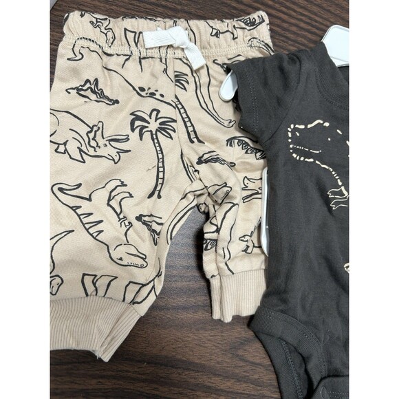 Newborn Baby Boy Outfit Carter’s NWT - Picture 2 of 5